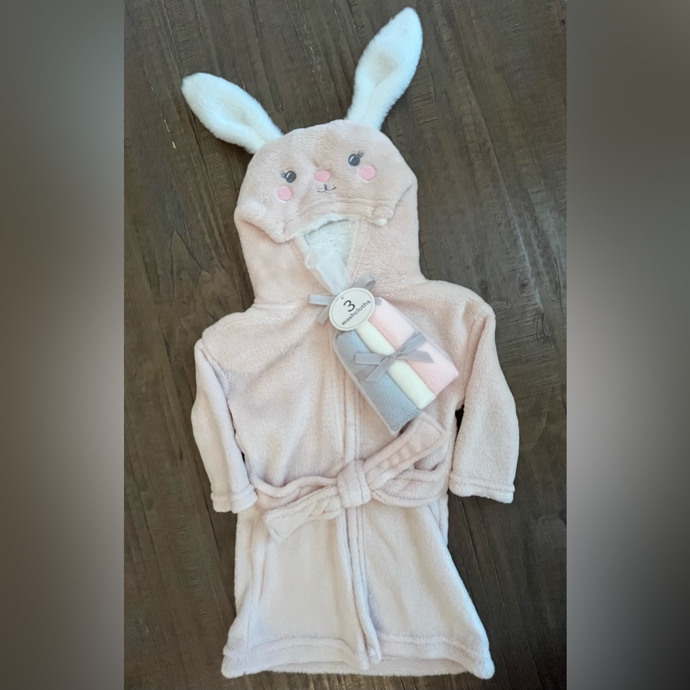 Modern Baby Bunny Rabbit Robe with washcloths size 0-9 months